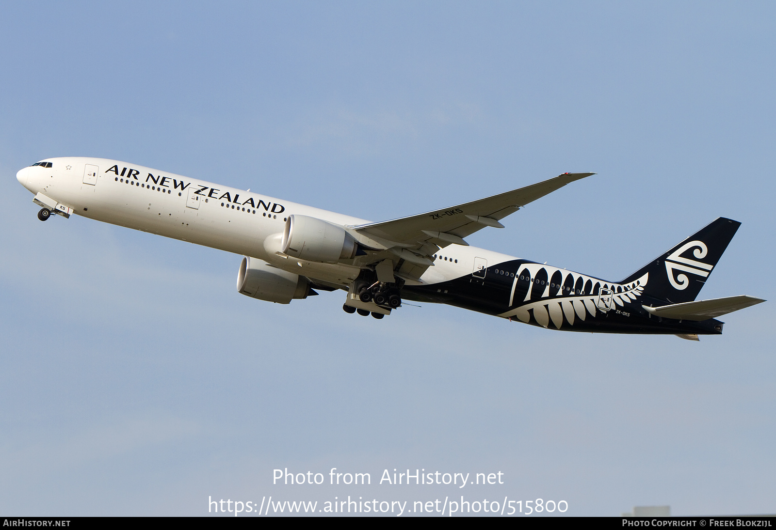 Aircraft Photo of ZK-OKS | Boeing 777-319/ER | Air New Zealand | AirHistory.net #515800