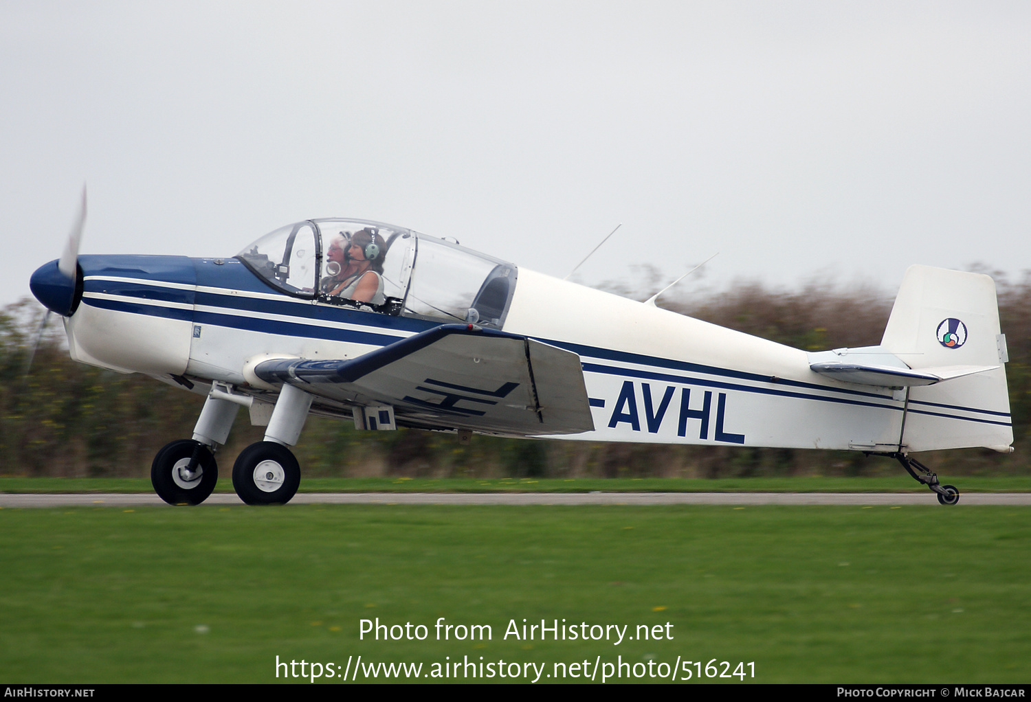 Aircraft Photo of G-AVHL | Jodel DR-105A | AirHistory.net #516241