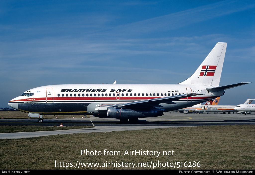 Aircraft Photo of LN-SUI | Boeing 737-205/Adv | Braathens SAFE | AirHistory.net #516286