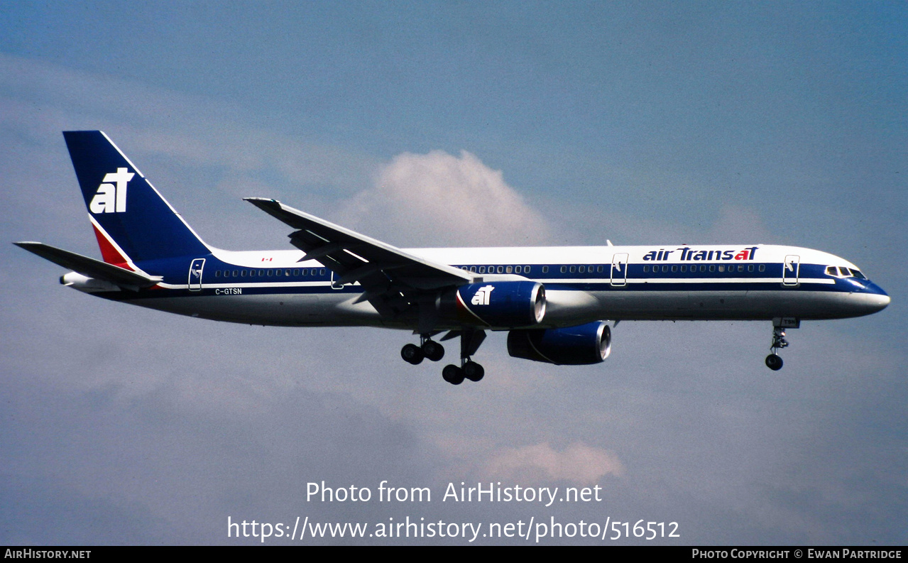 Aircraft Photo of C-GTSN | Boeing 757-28A | Air Transat | AirHistory.net #516512