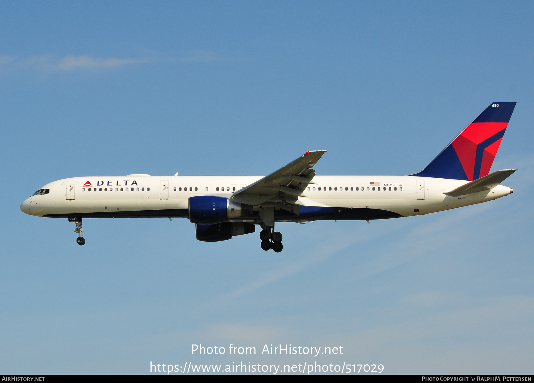 Aircraft Photo of N680DA | Boeing 757-232 | Delta Air Lines ...