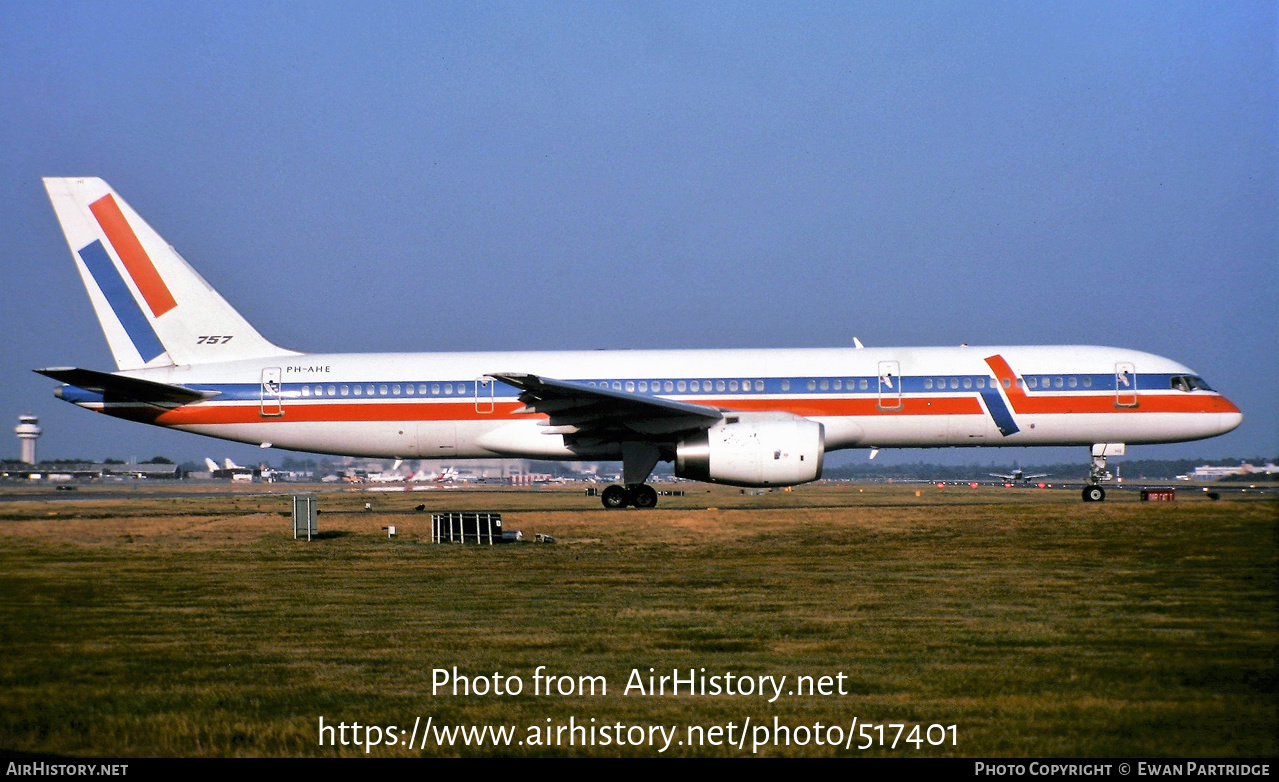 Aircraft Photo of PH-AHE | Boeing 757-27B | AirHistory.net #517401