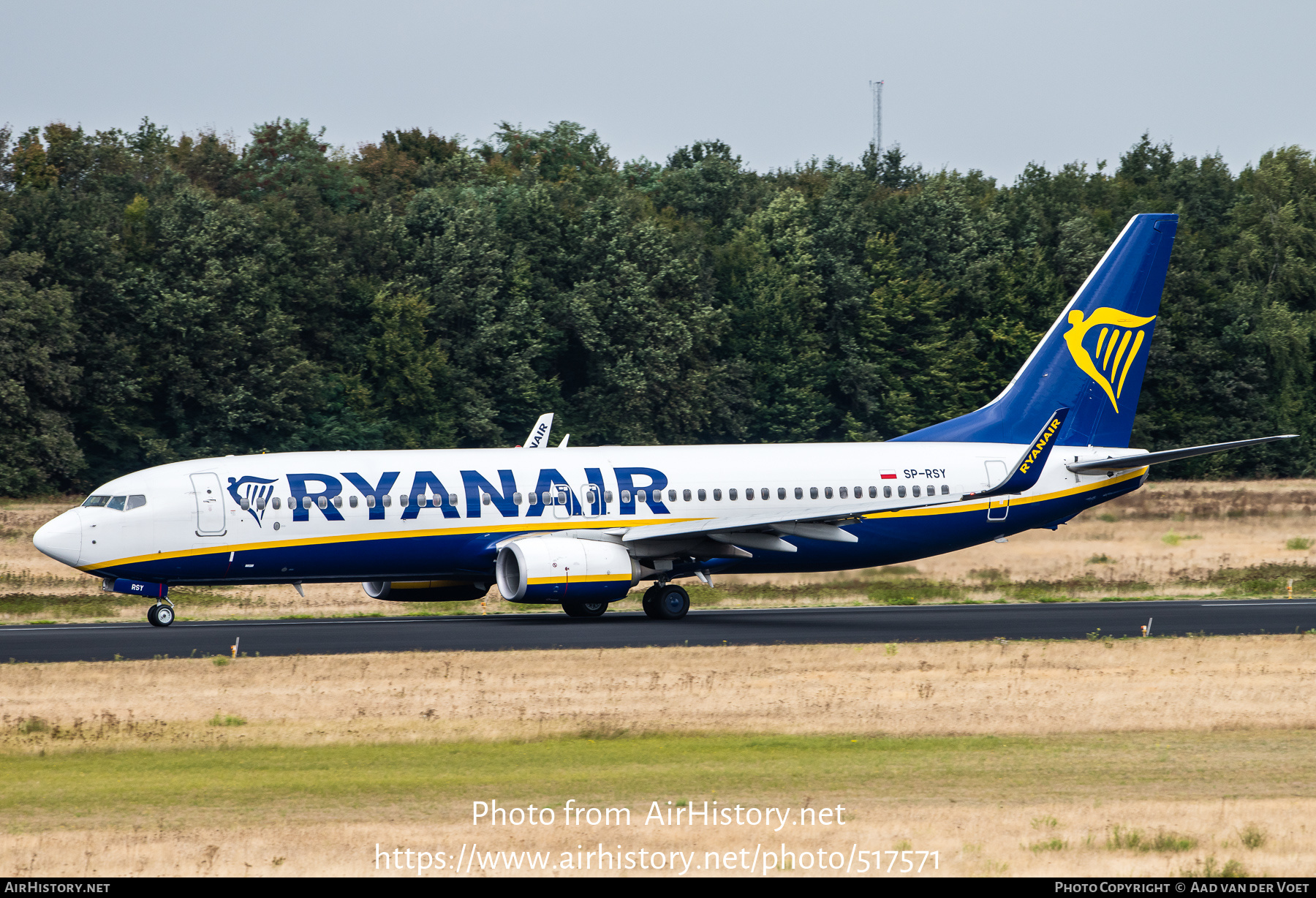 Aircraft Photo of SP-RSY | Boeing 737-800 | Ryanair | AirHistory.net #517571