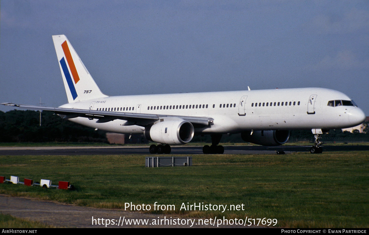 Aircraft Photo of PH-AHE | Boeing 757-27B | AWA | AirHistory.net #517699