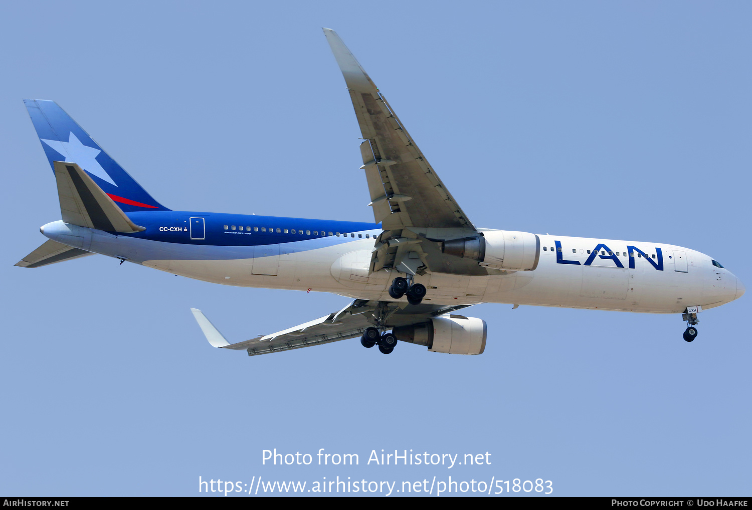 Aircraft Photo of CC-CXH | Boeing 767-316/ER | LAN Airlines - Línea Aérea Nacional | AirHistory.net #518083