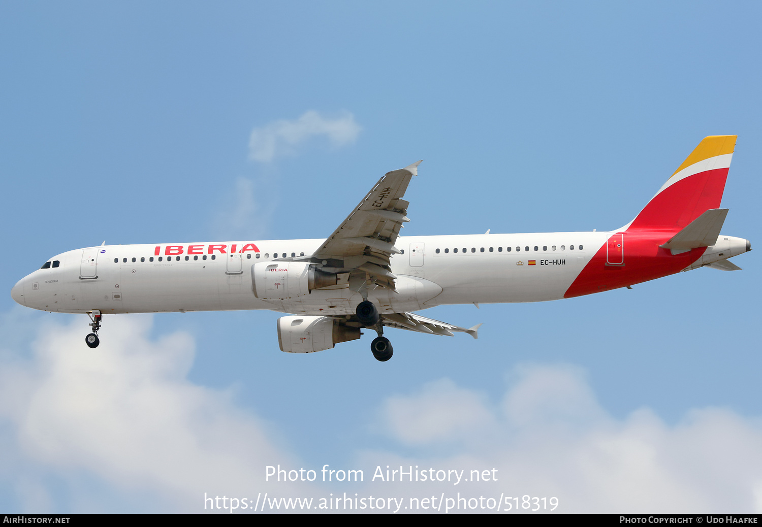 Aircraft Photo of EC-HUH | Airbus A321-211 | Iberia | AirHistory.net #518319