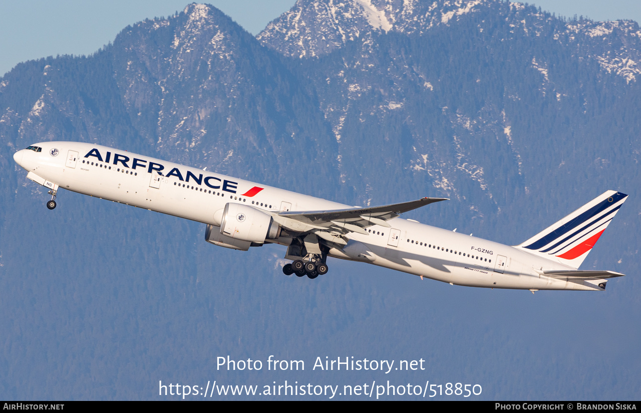 Aircraft Photo of F-GZNG | Boeing 777-328/ER | Air France | AirHistory.net #518850