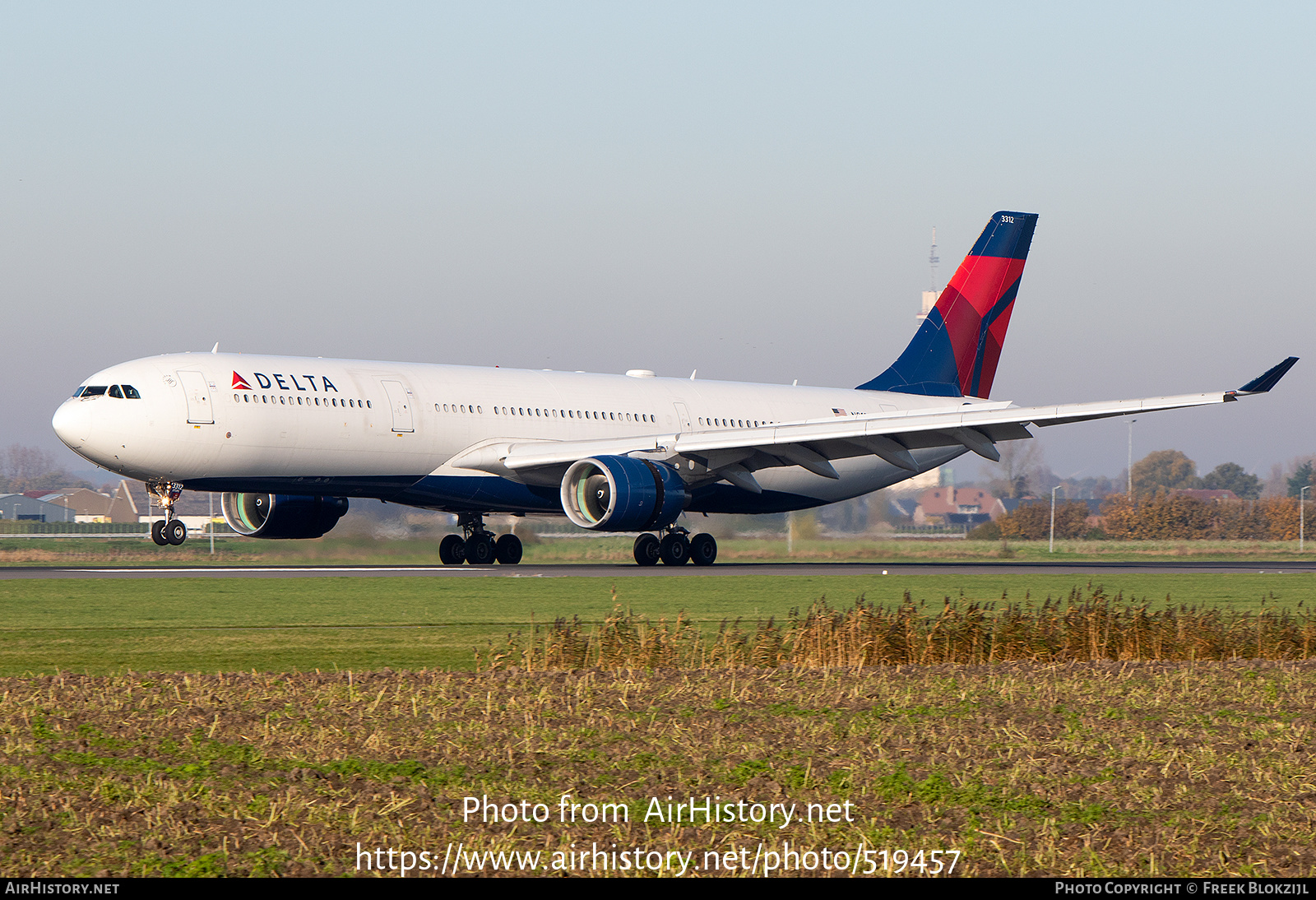 Aircraft Photo of N812NW | Airbus A330-323 | Delta Air Lines | AirHistory.net #519457