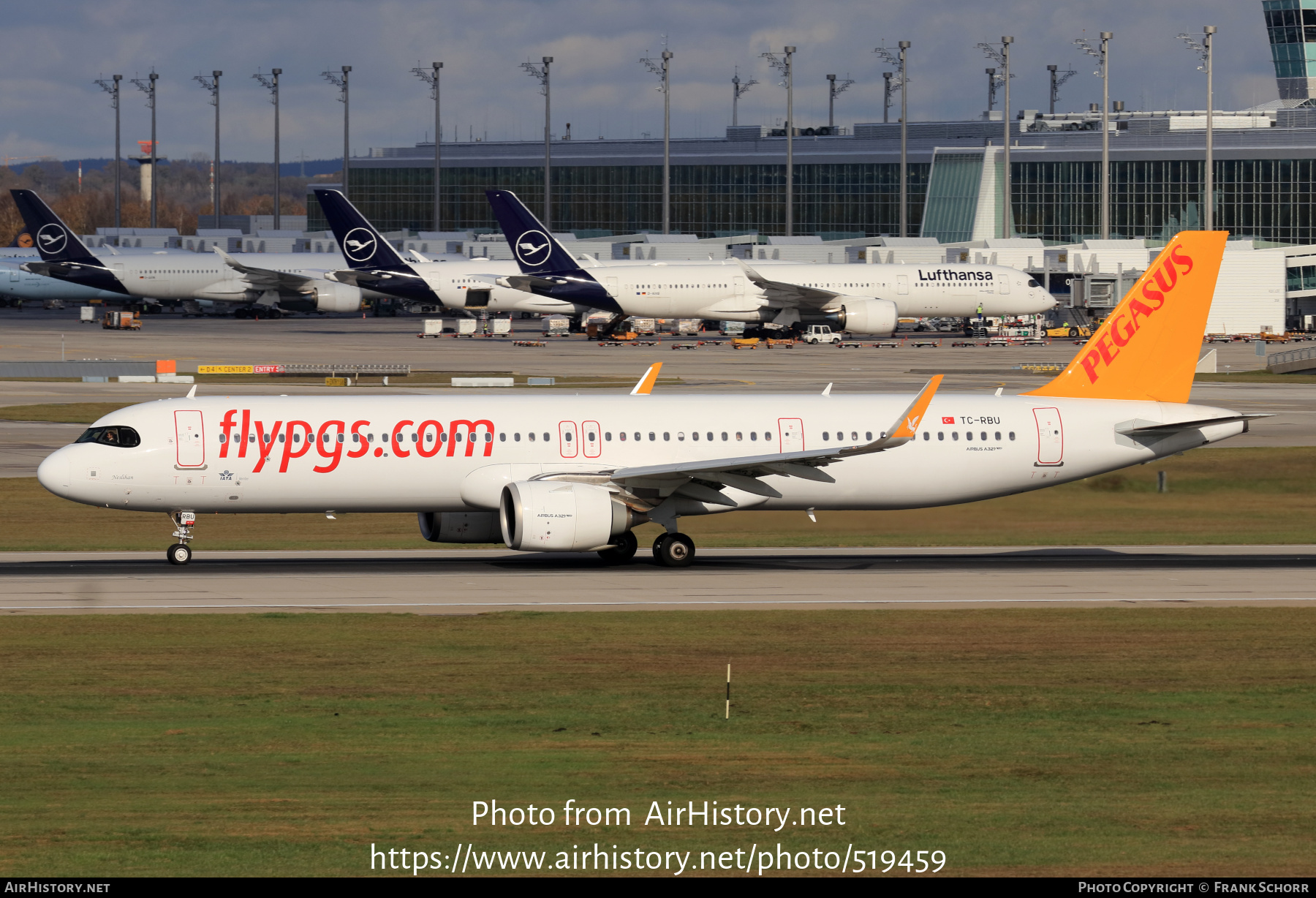 Aircraft Photo of TC-RBU | Airbus A321-251NX | Pegasus Airlines | AirHistory.net #519459