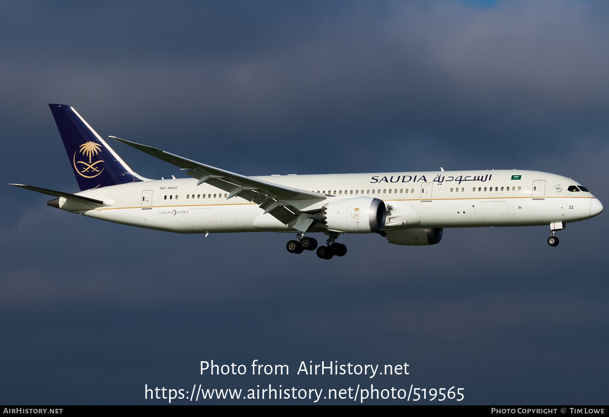 Aircraft Photo of HZ-AR22 | Boeing 787-9 Dreamliner | Saudia - Saudi Arabian Airlines | AirHistory.net #519565