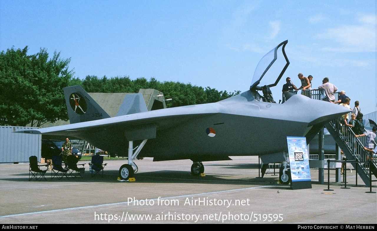 Aircraft Photo of J-254 | Boeing X-32A (mock up) | Netherlands - Air Force | AirHistory.net #519595