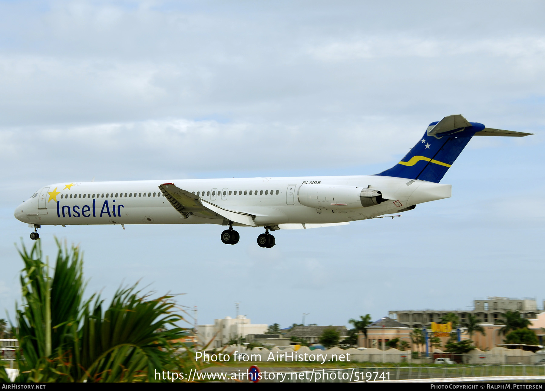 Aircraft Photo of PJ-MDE | McDonnell Douglas MD-82 (DC-9-82) | Insel Air | AirHistory.net #519741