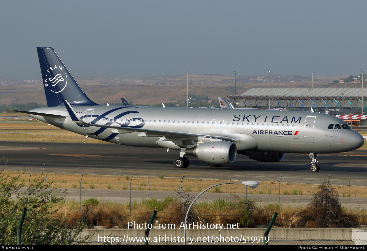 Aircraft Photo of F-HEPI | Airbus A320-214 | Air France | AirHistory.net #519919