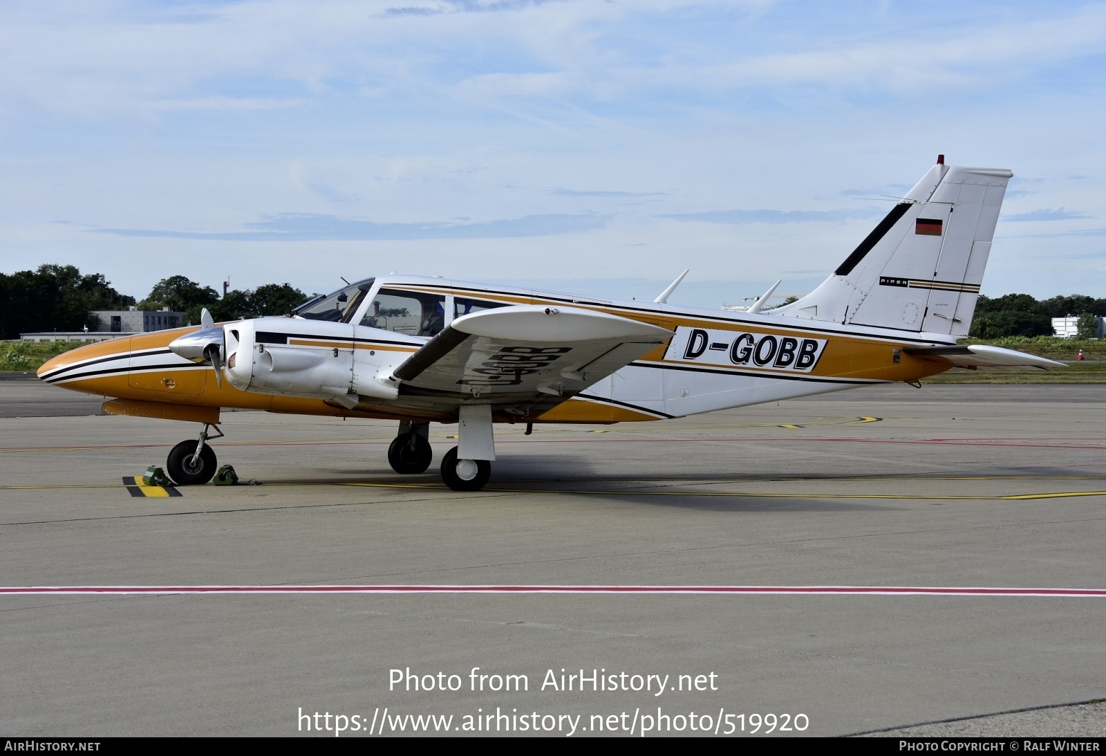 Aircraft Photo of D-GOBB | Piper PA-34-200 Seneca | AirHistory.net #519920