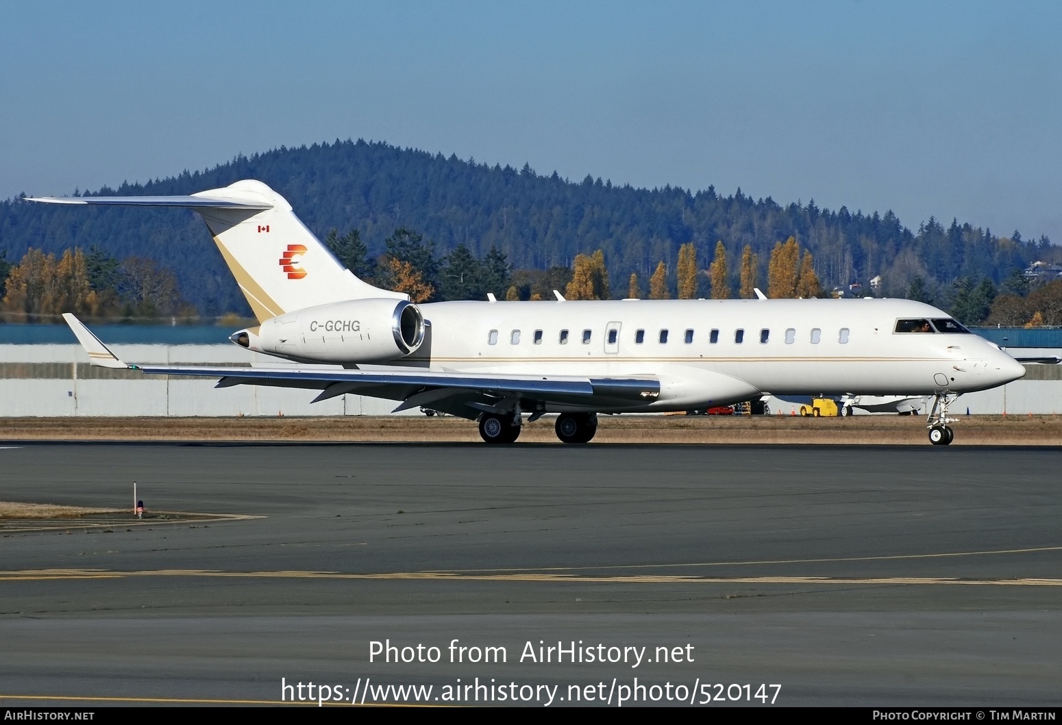 Aircraft Photo of C-GCHG | Bombardier Global 6000 (BD-700-1A10) | AirHistory.net #520147