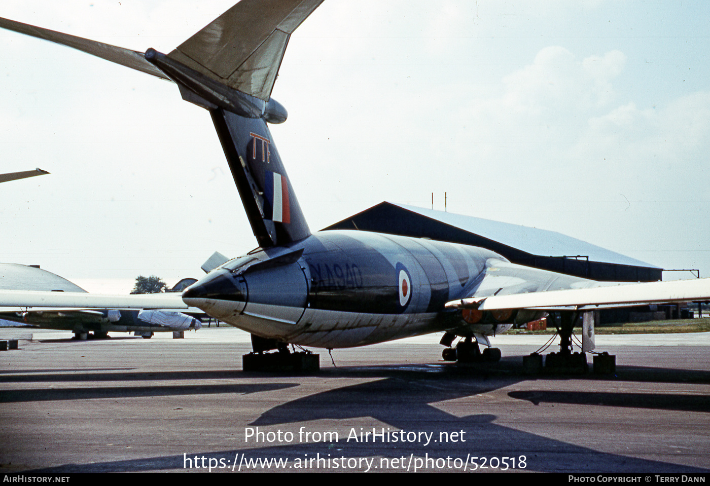 Aircraft Photo of XA940 | Handley Page HP-80 Victor B1 | UK - Air Force | AirHistory.net #520518