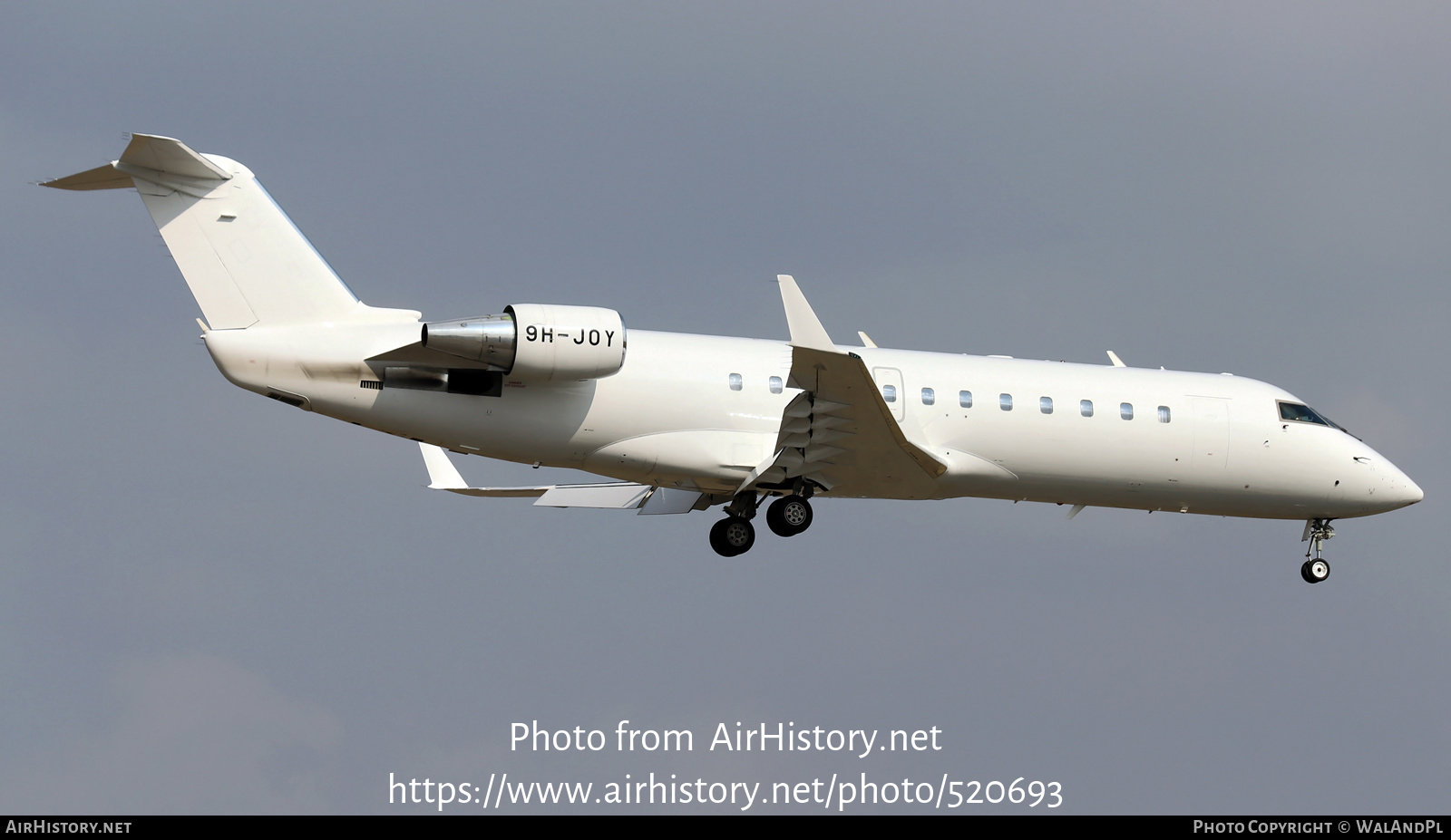 Aircraft Photo of 9H-JOY | Bombardier CRJ-200ER (CL-600-2B19 ...