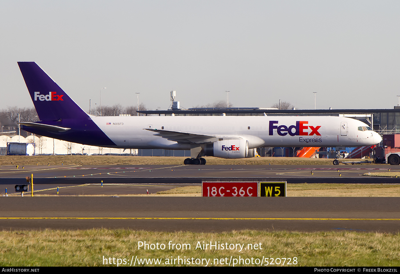 Aircraft Photo of N915FD | Boeing 757-236/SF | FedEx Express - Federal Express | AirHistory.net #520728