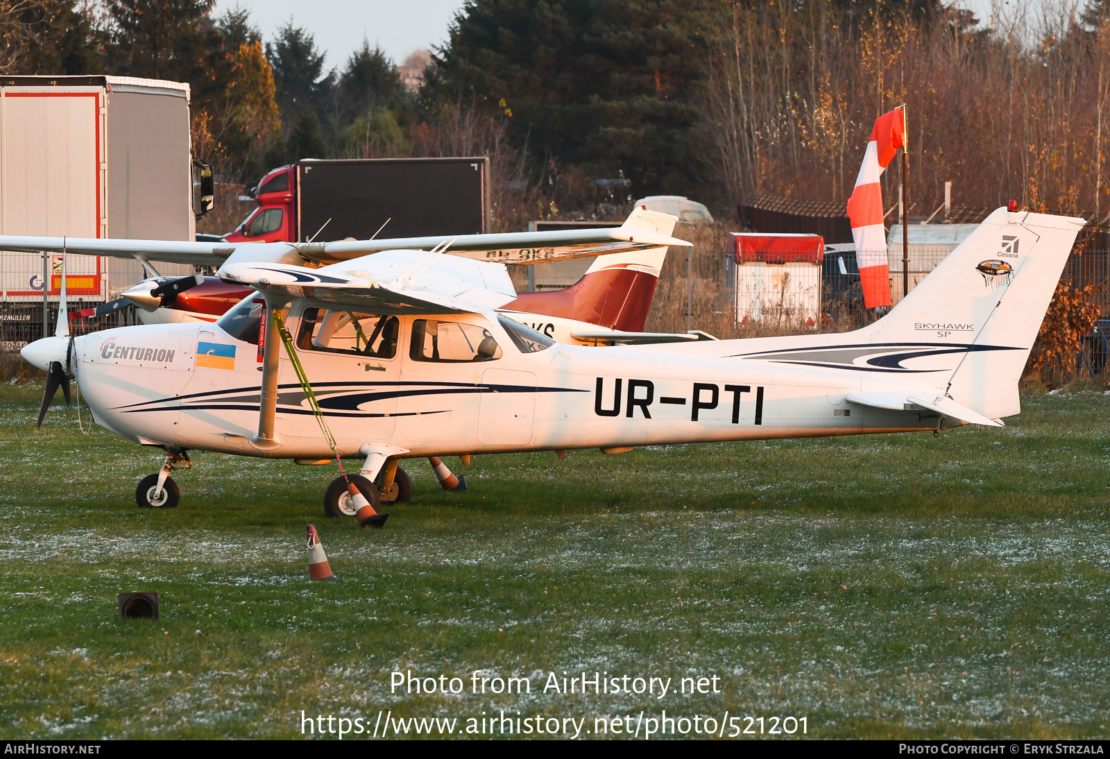 Aircraft Photo of UR-PTI | Cessna 172S Skyhawk SP | AirHistory.net #521201