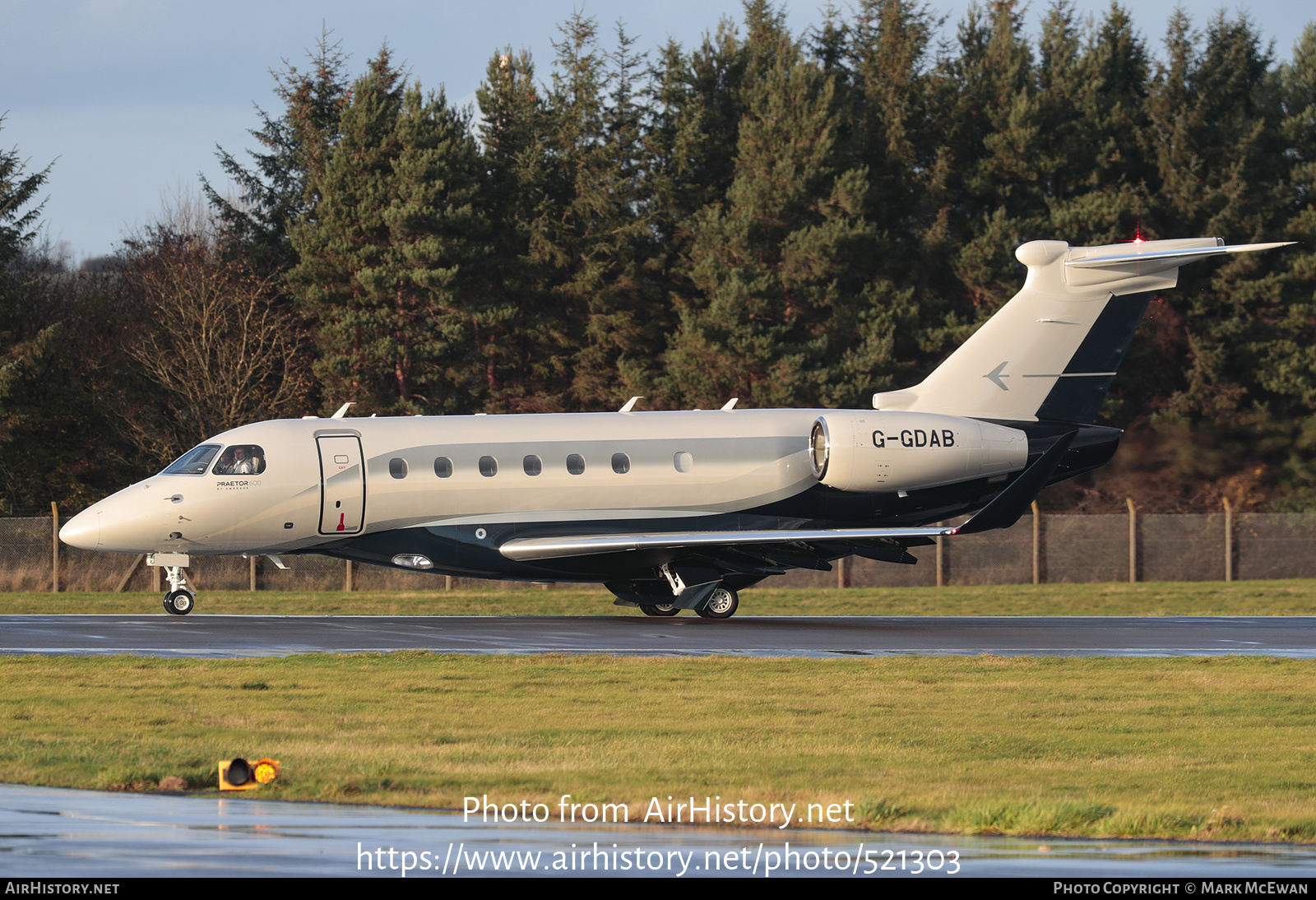 Aircraft Photo of G-GDAB | Embraer EMB-550 Praetor 600 | AirHistory.net #521303