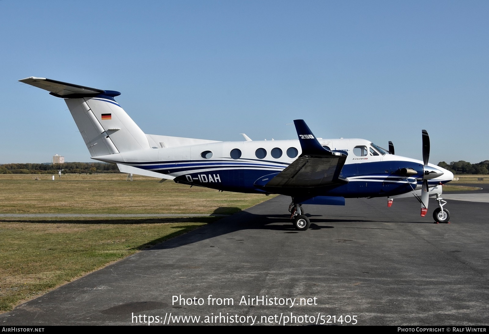 Aircraft Photo of D-IDAH | Beechcraft B200GT Super King Air | AirHistory.net #521405