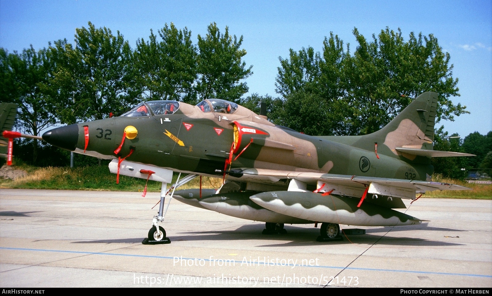 Aircraft Photo of 932 | Douglas TA-4SU Skyhawk | Singapore - Air Force | AirHistory.net #521473