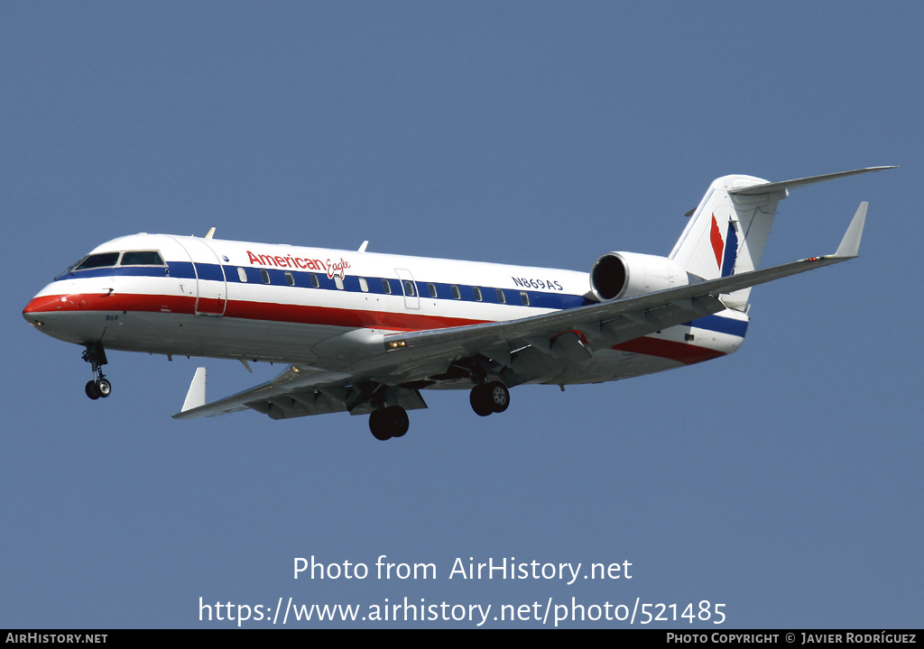 Aircraft Photo of N869AS | Bombardier CRJ-200ER (CL-600-2B19) | American Eagle | AirHistory.net #521485