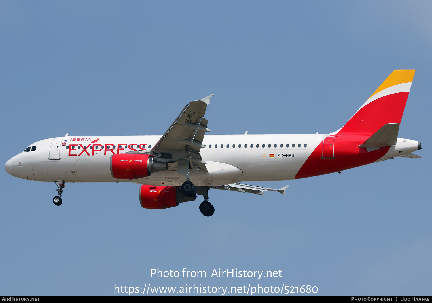 Aircraft Photo of EC-MBU | Airbus A320-214 | Iberia Express | AirHistory.net #521680