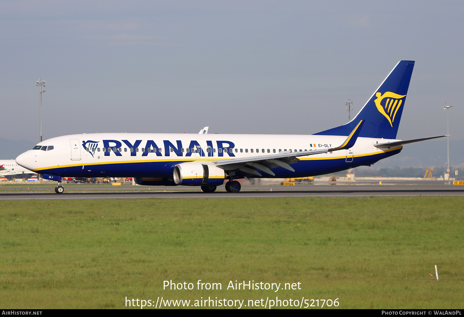 Aircraft Photo of EI-DLY | Boeing 737-8AS | Ryanair | AirHistory.net #521706