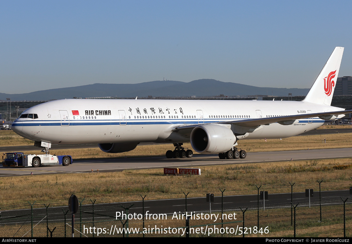 Aircraft Photo of B-2089 | Boeing 777-39L/ER | Air China | AirHistory.net #521846