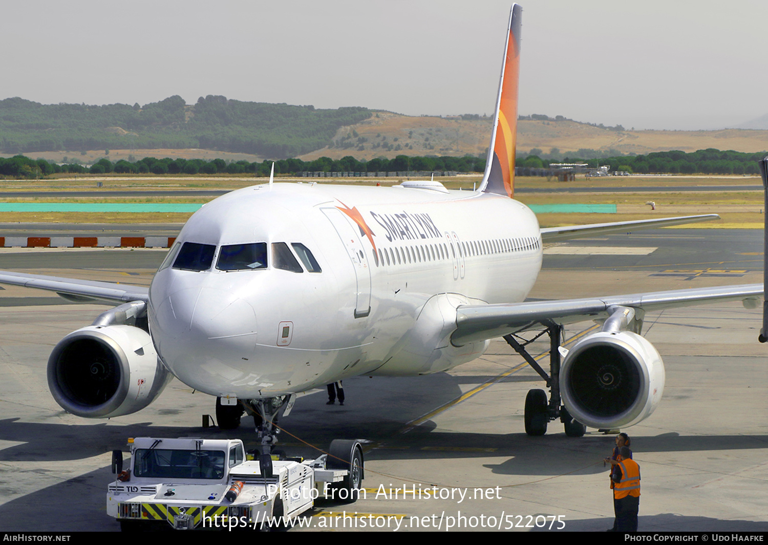 Aircraft Photo of ES-SAM | Airbus A320-232 | SmartLynx Airlines | AirHistory.net #522075