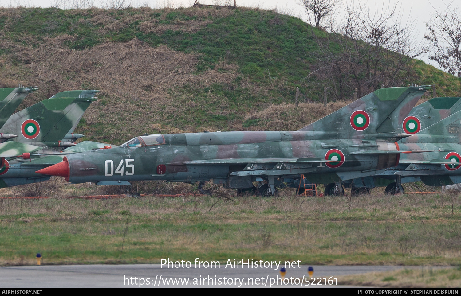 Aircraft Photo of 045 | Mikoyan-Gurevich MiG-21bis | Bulgaria - Air Force | AirHistory.net #522161