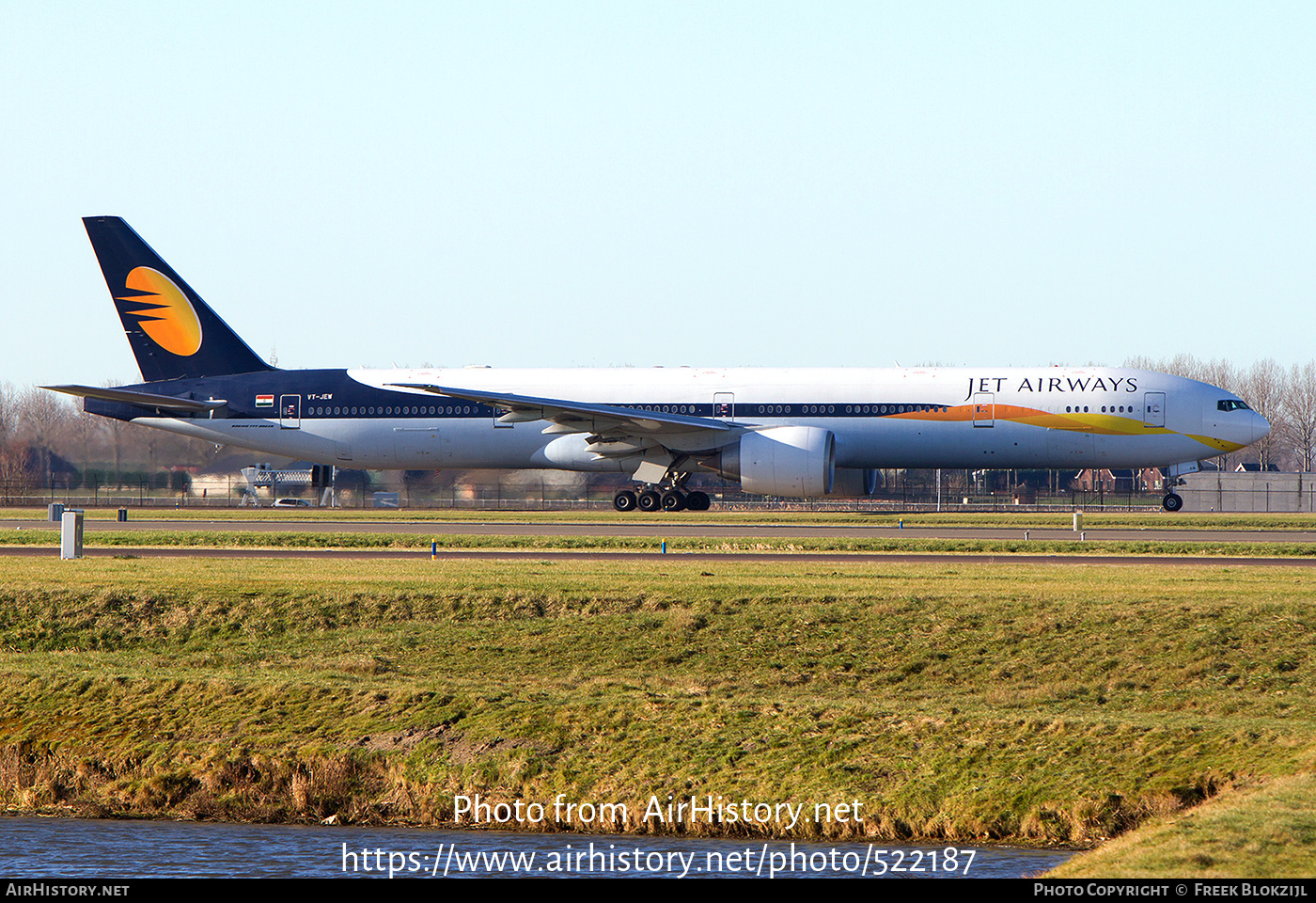 Aircraft Photo of VT-JEW | Boeing 777-35R/ER | Jet Airways | AirHistory.net #522187