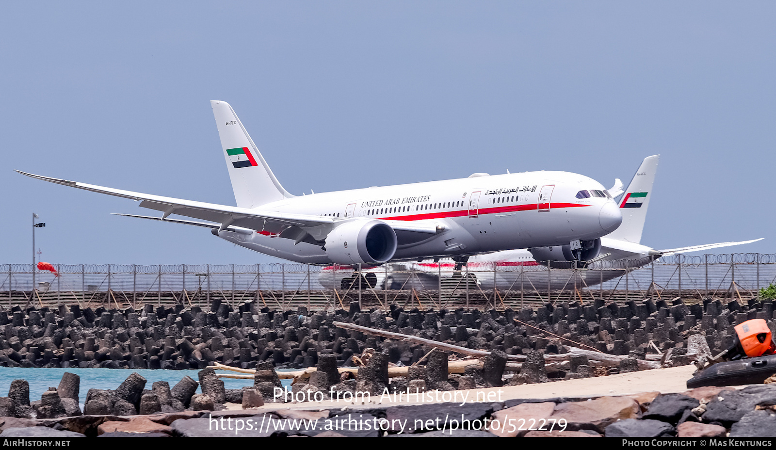 Aircraft Photo of A6-PFC | Boeing 787-8 Dreamliner | United Arab Emirates Government | AirHistory.net #522279