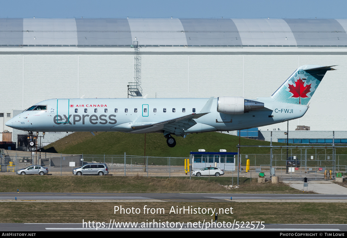 Aircraft Photo of C-FWJI | Canadair CRJ-100ER (CL-600-2B19) | Air Canada Express | AirHistory.net #522575