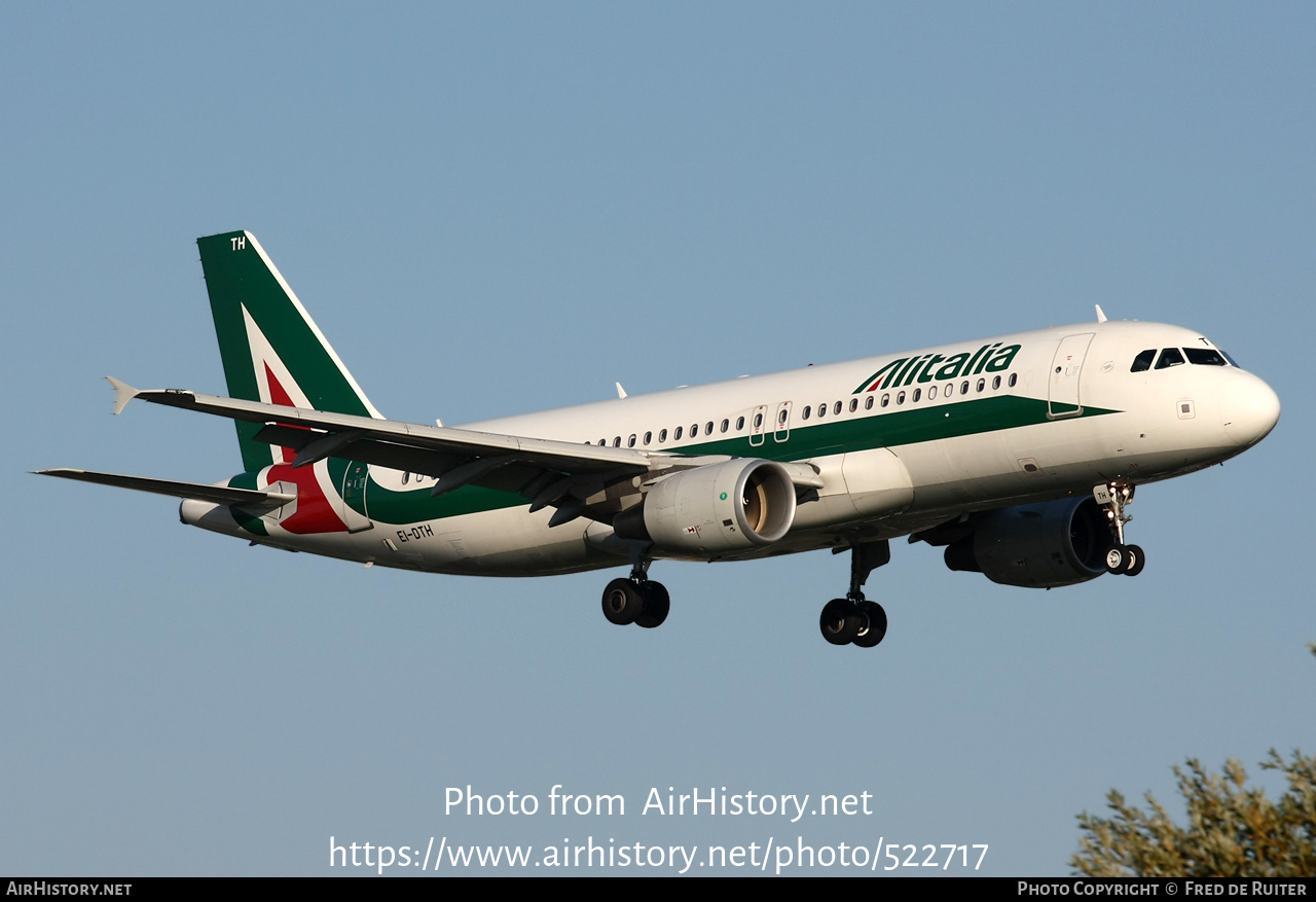 Aircraft Photo of EI-DTH | Airbus A320-216 | Alitalia | AirHistory.net #522717