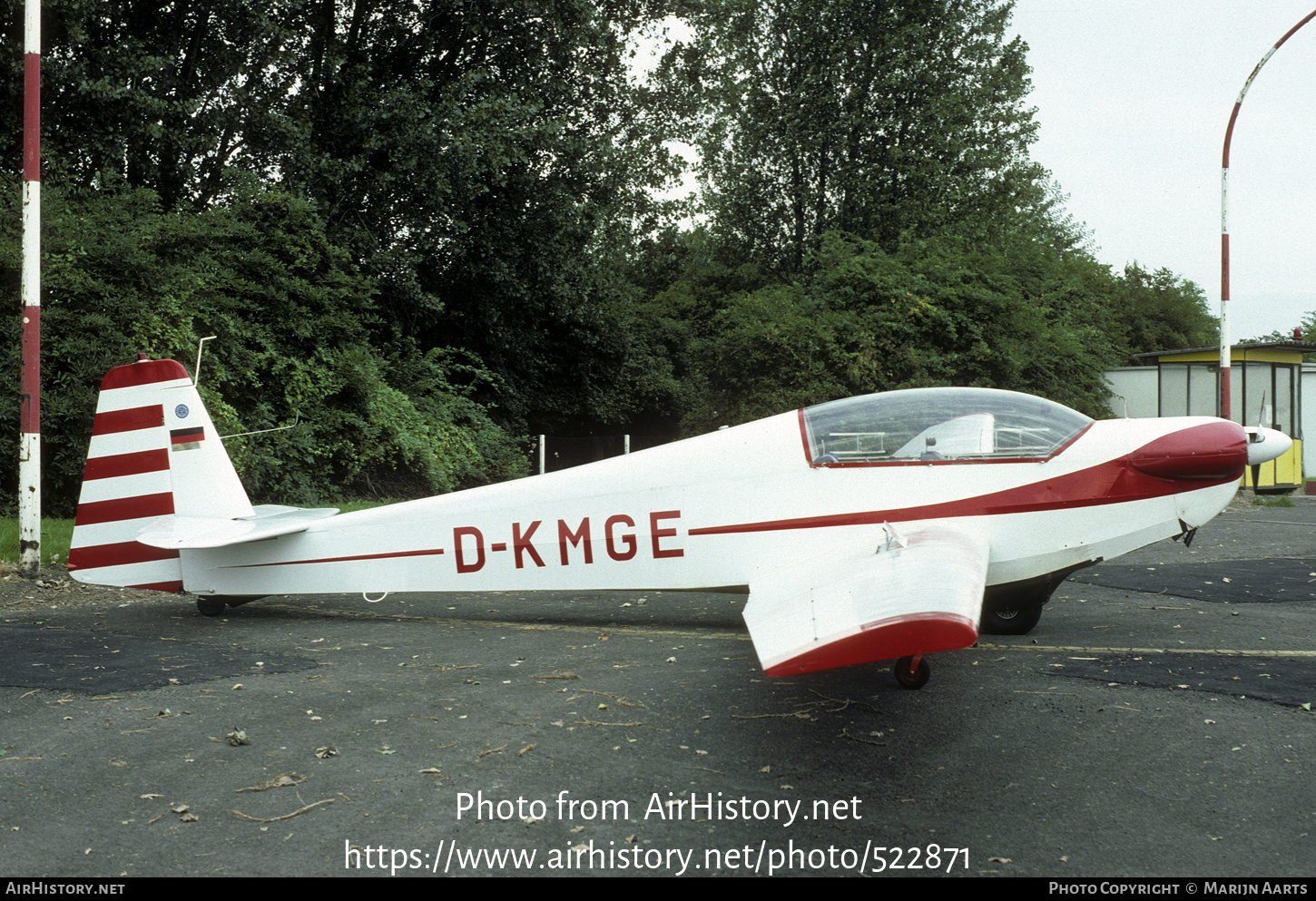 Aircraft Photo of D-KMGE | Scheibe SF-28A Tandem-Falke | AirHistory.net #522871