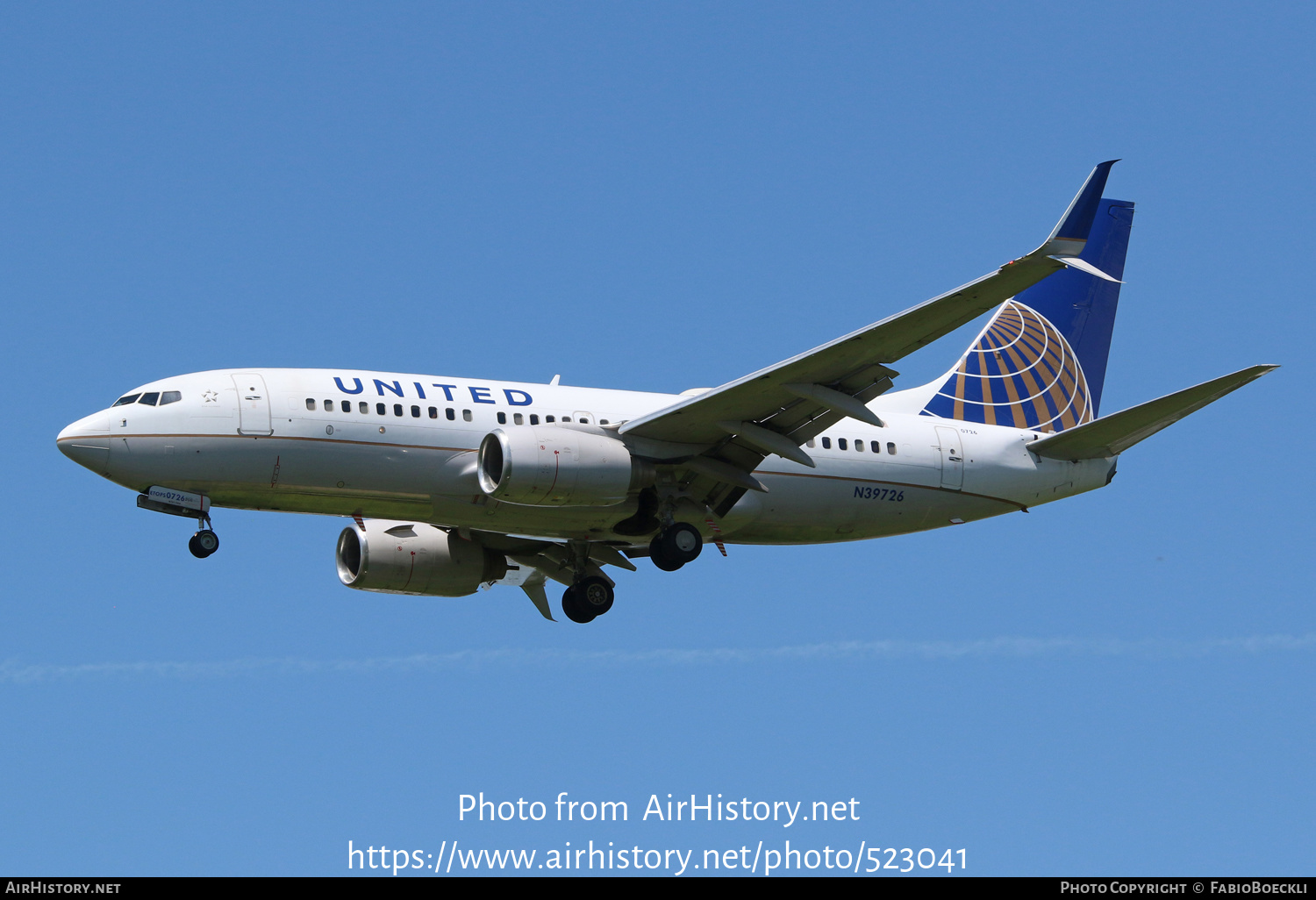 Aircraft Photo of N39726 | Boeing 737-724 | United Airlines | AirHistory.net #523041