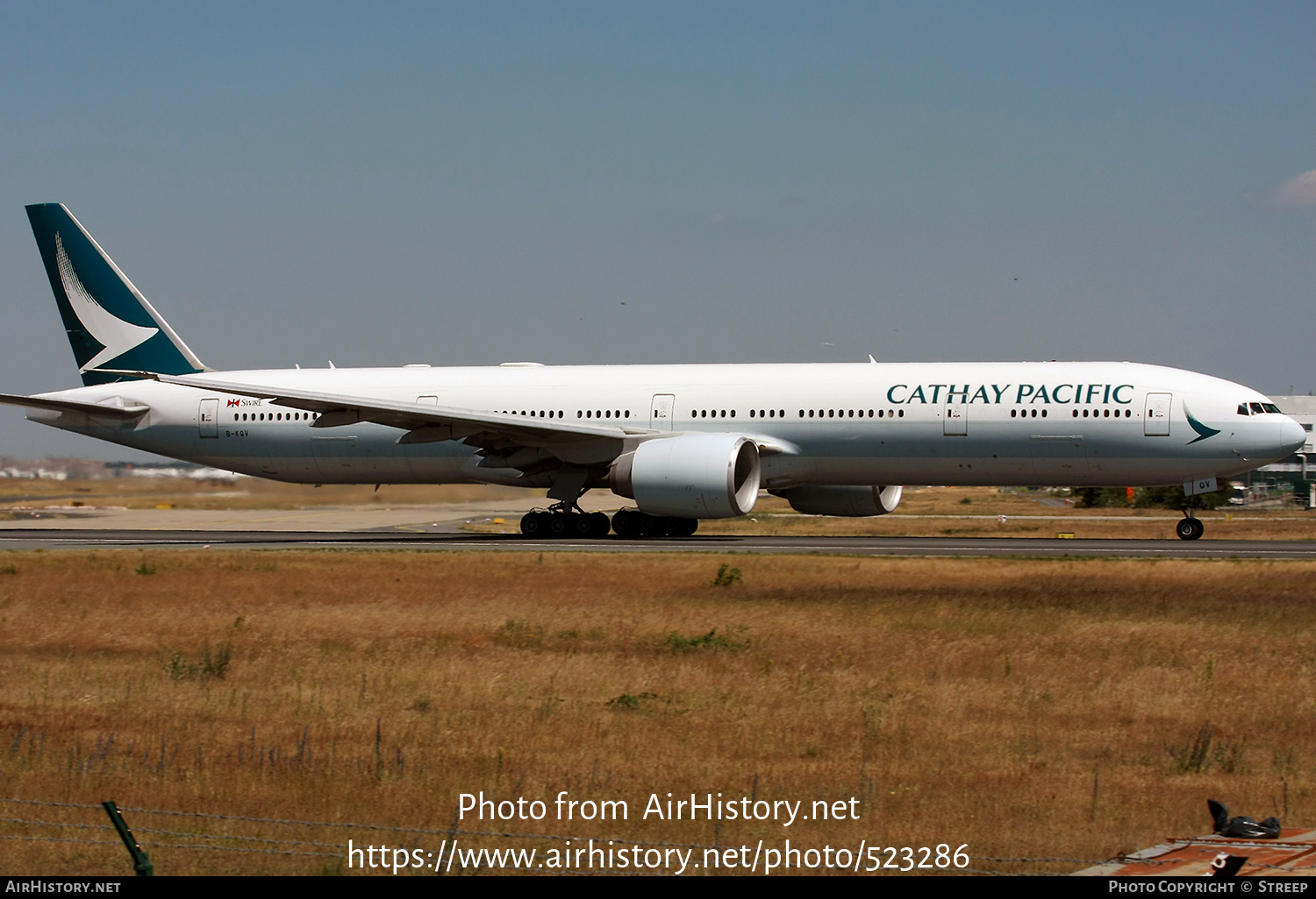 Aircraft Photo of B-KQV | Boeing 777-367/ER | Cathay Pacific Airways | AirHistory.net #523286