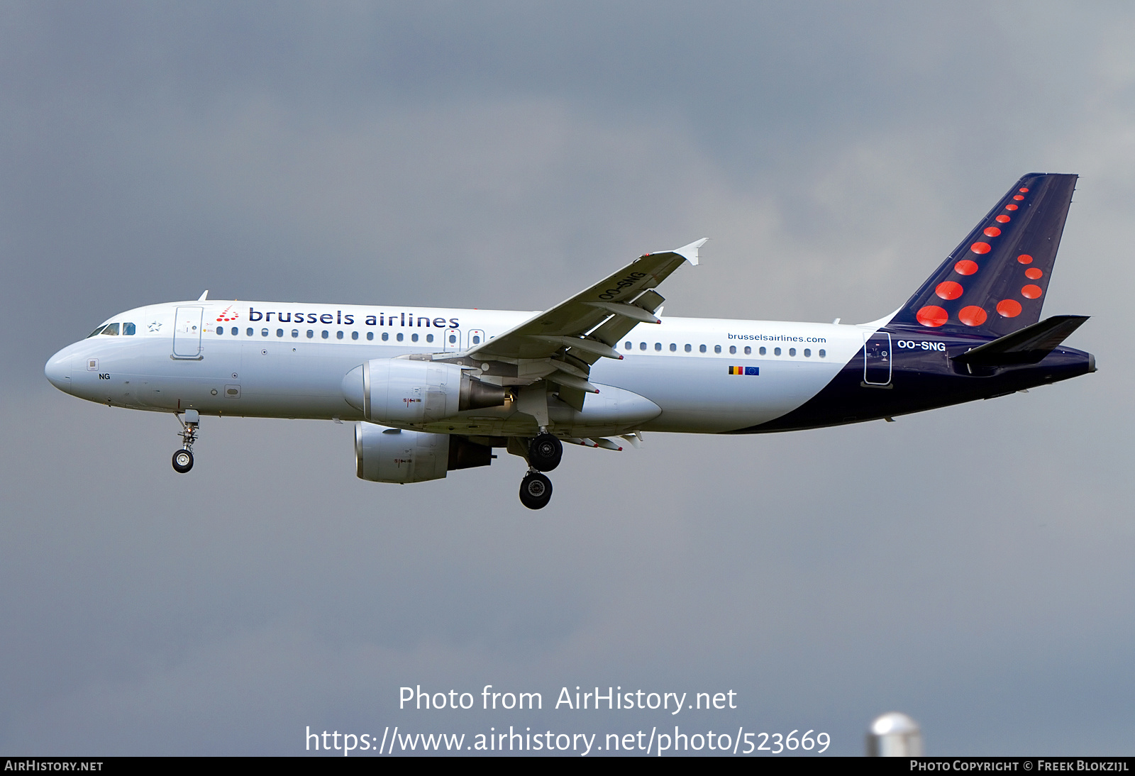 Aircraft Photo of OO-SNG | Airbus A320-214 | Brussels Airlines | AirHistory.net #523669