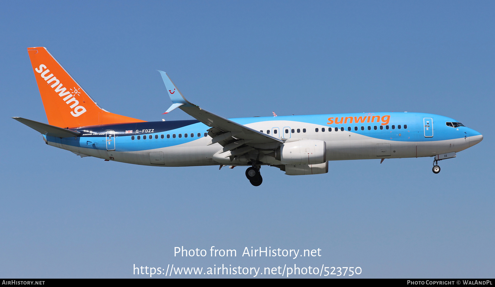 Aircraft Photo of G-FDZZ | Boeing 737-8K5 | Sunwing Airlines | AirHistory.net #523750