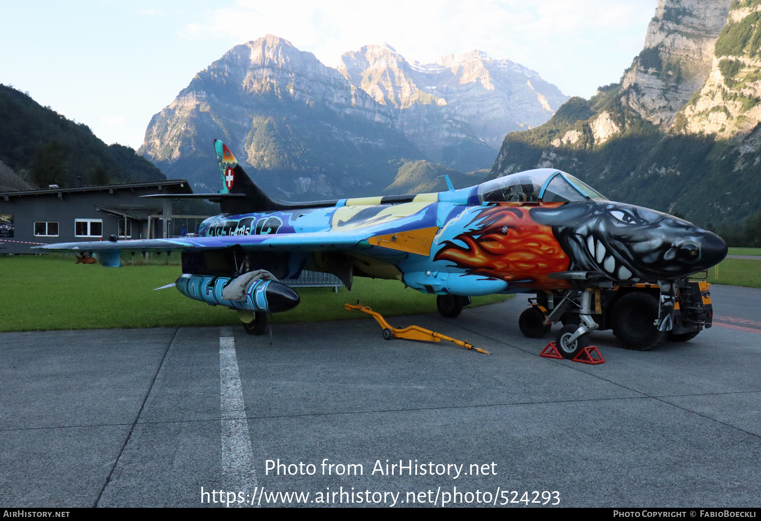 Aircraft Photo of J-4015 | Hawker Hunter F58 | Switzerland - Air Force | AirHistory.net #524293