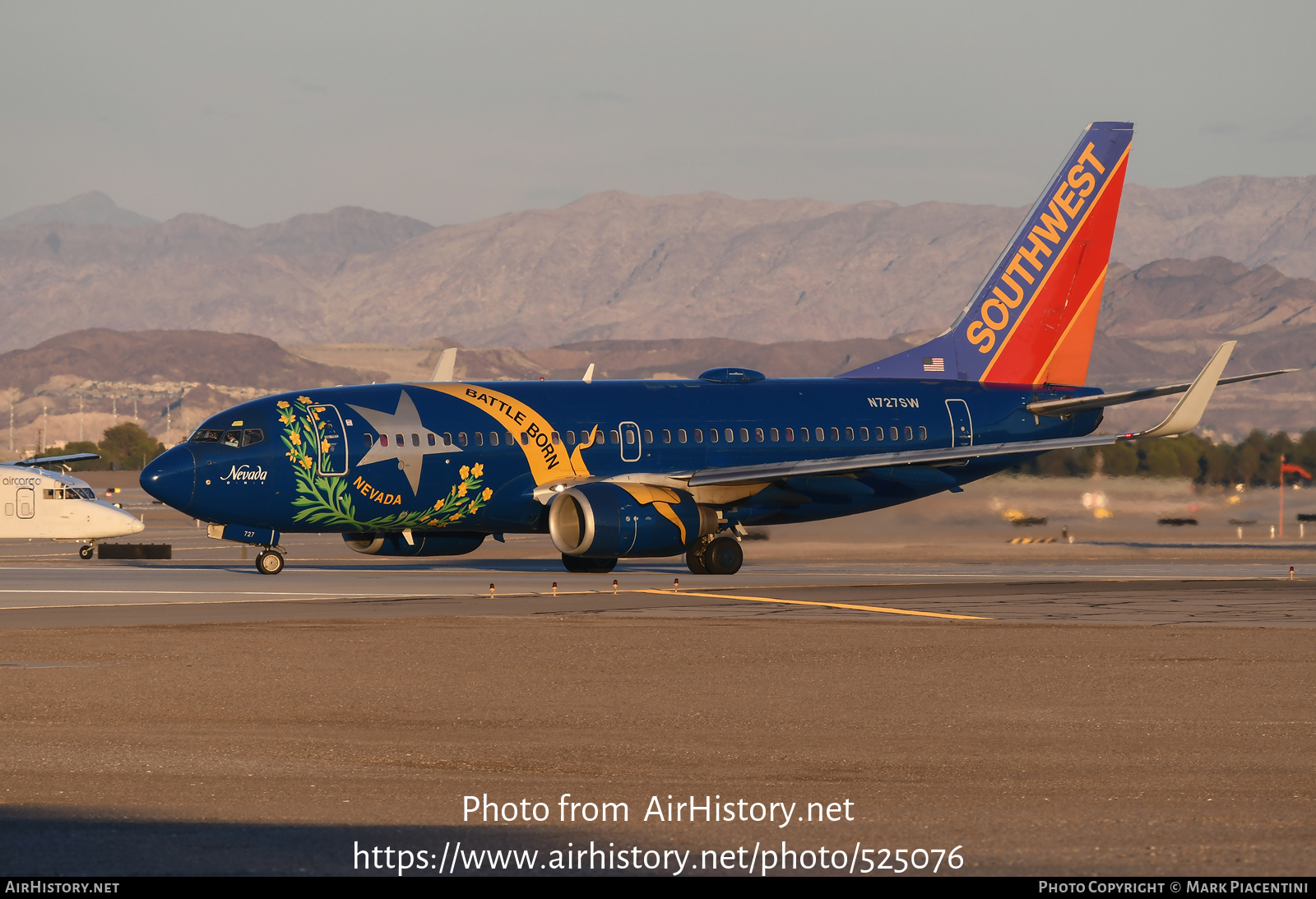 Aircraft Photo of N727SW | Boeing 737-7H4 | Southwest Airlines | AirHistory.net #525076