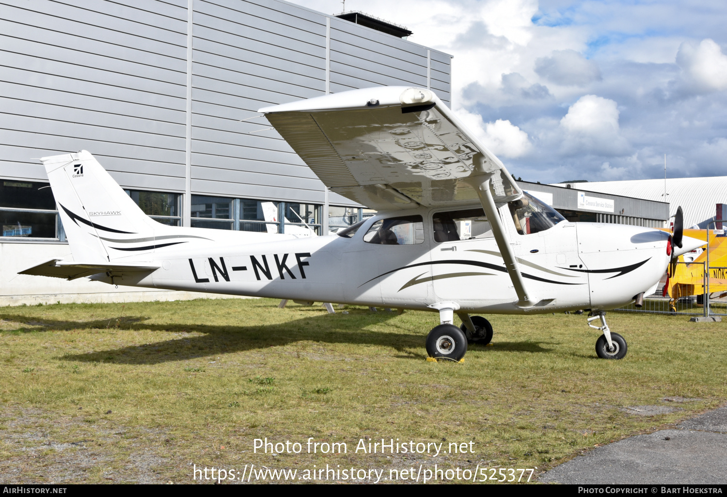 Aircraft Photo of LN-NKF | Cessna 172R Skyhawk | AirHistory.net #525377