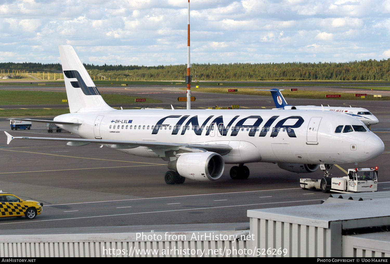 Aircraft Photo of OH-LXL | Airbus A320-214 | Finnair | AirHistory.net #526269