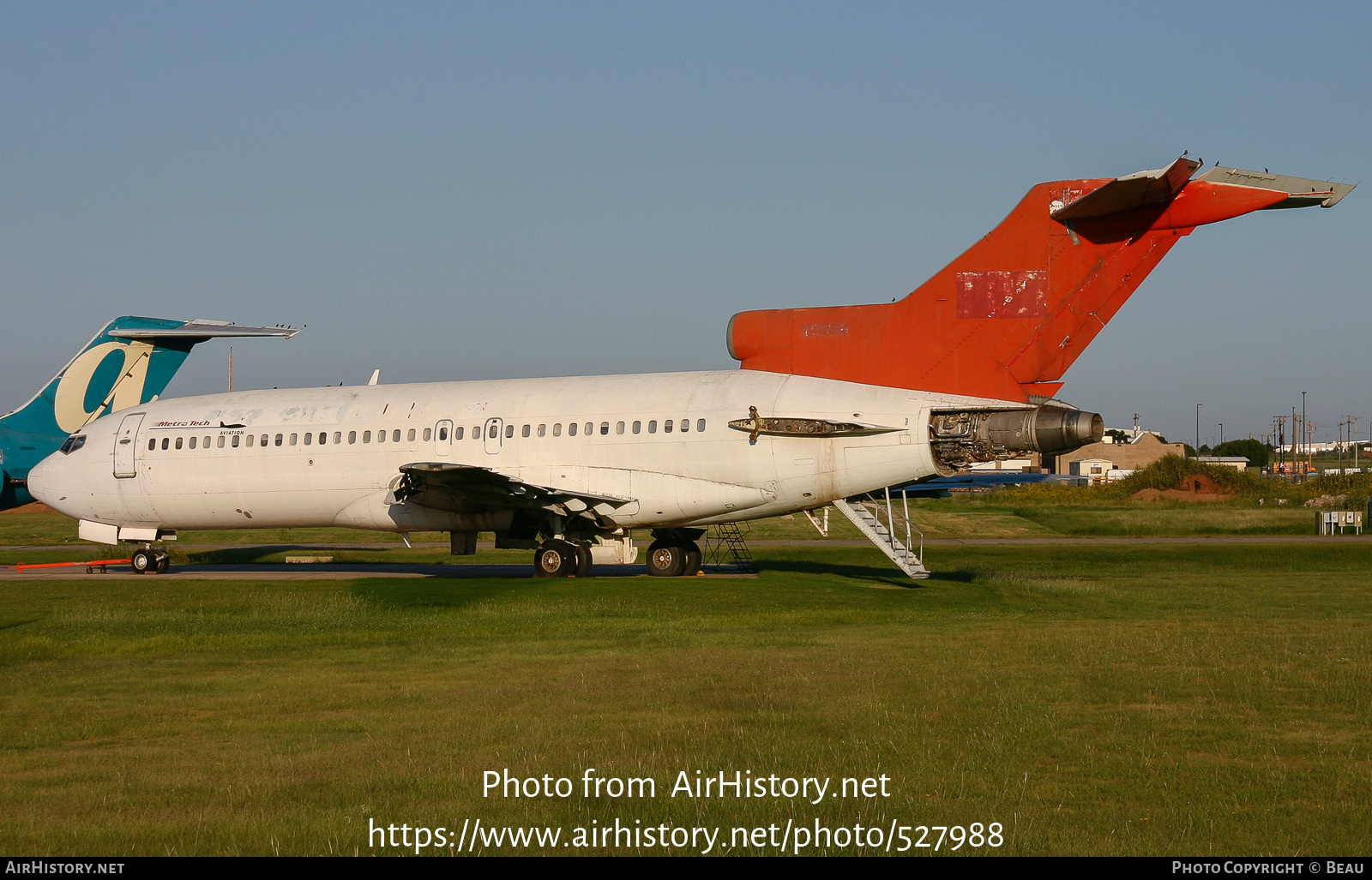 Aircraft Photo of N3211M | Boeing 727-81 | AirHistory.net #527988