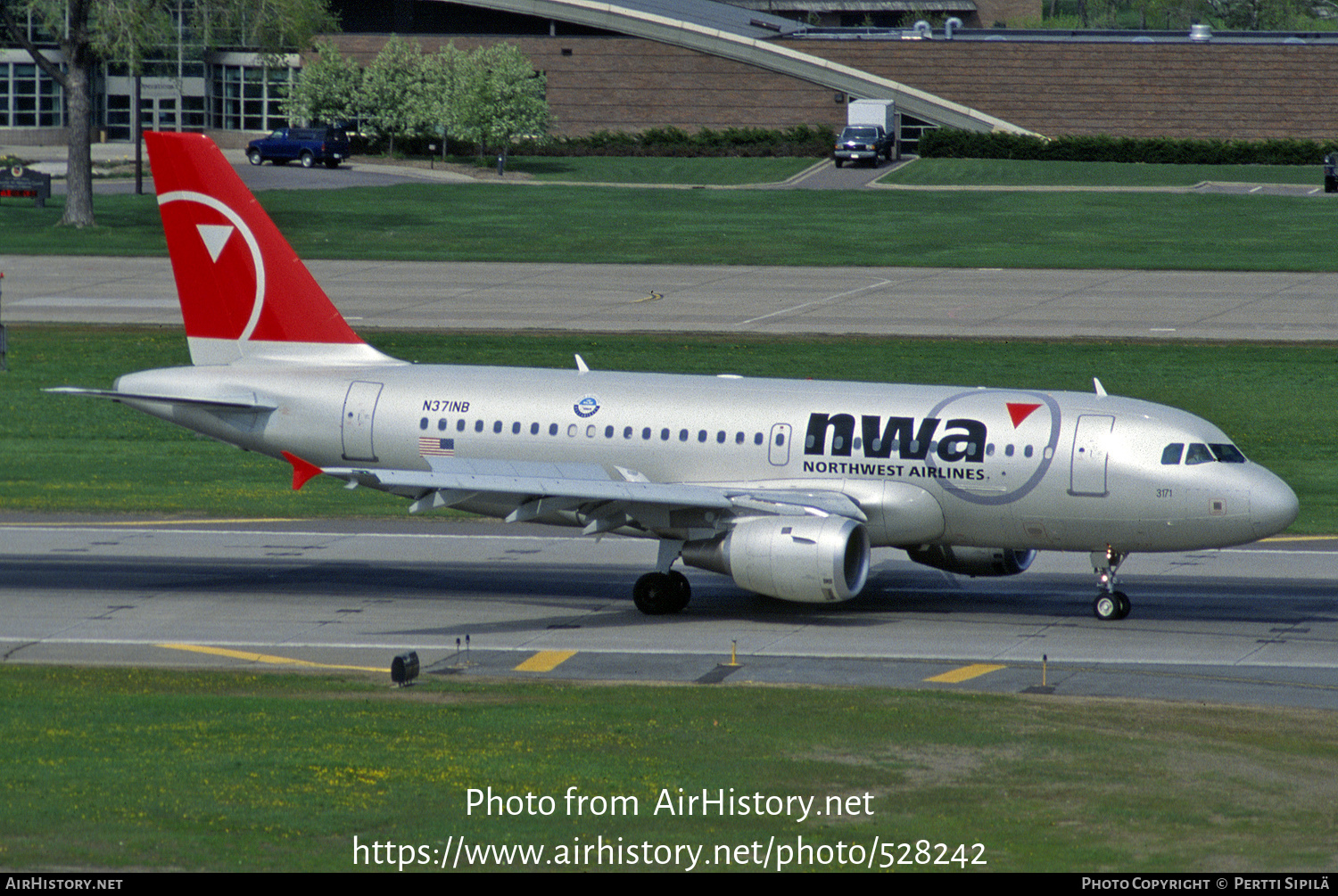 Aircraft Photo of N371NB | Airbus A319-114 | Northwest Airlines | AirHistory.net #528242