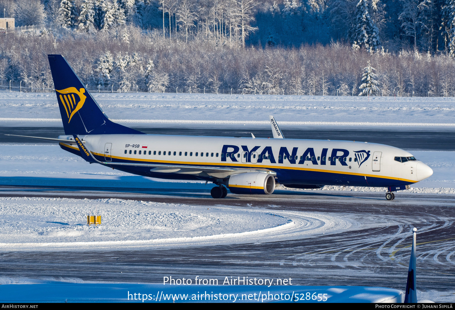 Aircraft Photo of SP-RSB | Boeing 737-800 | Ryanair | AirHistory.net #528655