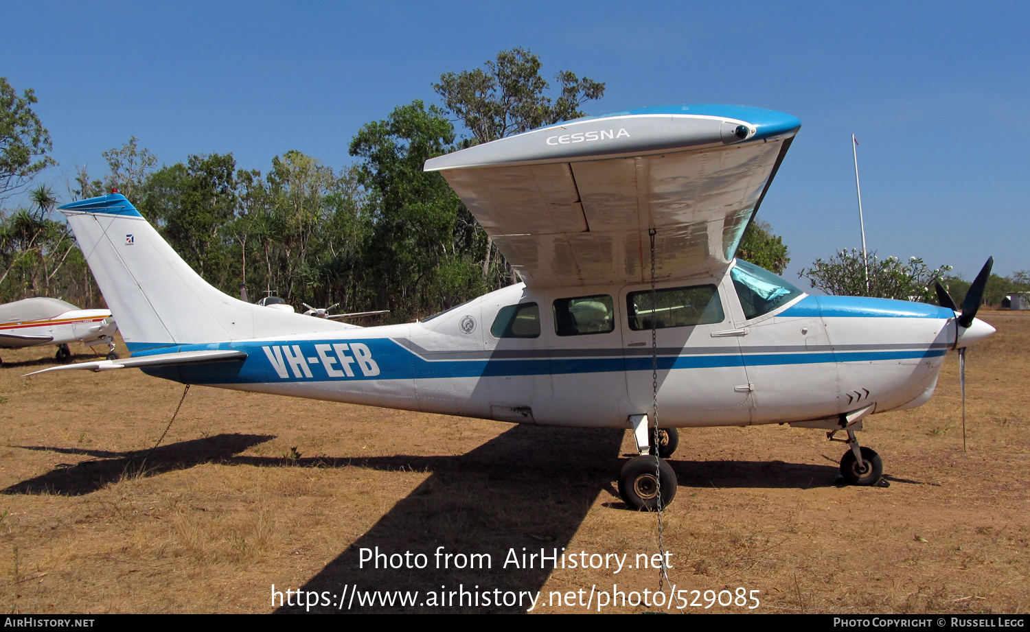 Aircraft Photo of VH-EFB | Cessna 210H Centurion | AirHistory.net #529085