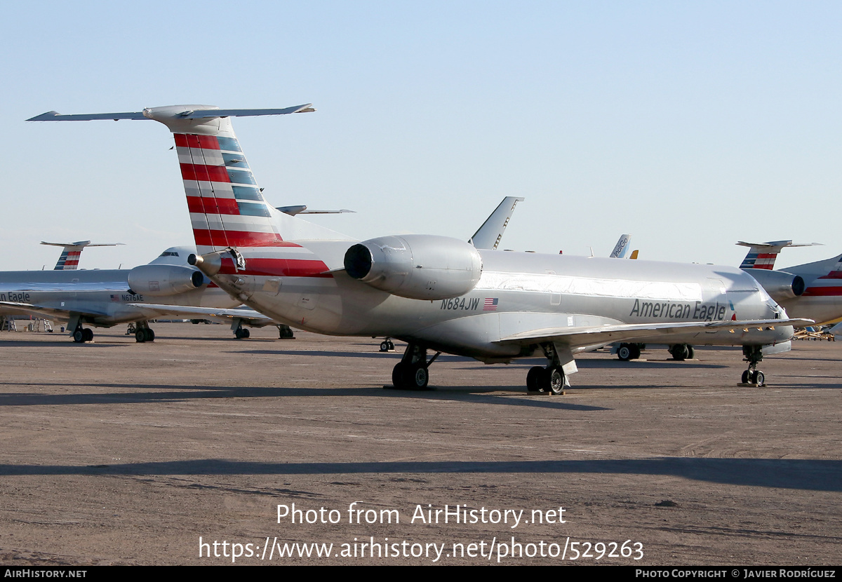 Aircraft Photo of N684JW | Embraer ERJ-145LR (EMB-145LR) | American Eagle | AirHistory.net #529263